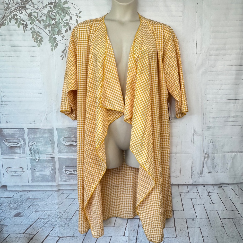 LuLaRoe Shirley Yellow White Houndstooth Overlay Duster Cardigan Sweater Large L